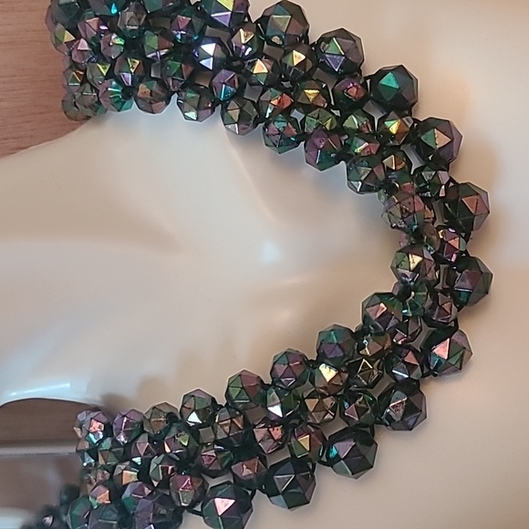 Stretch Iridescent beaded collar necklace - Picture 2 of 4
